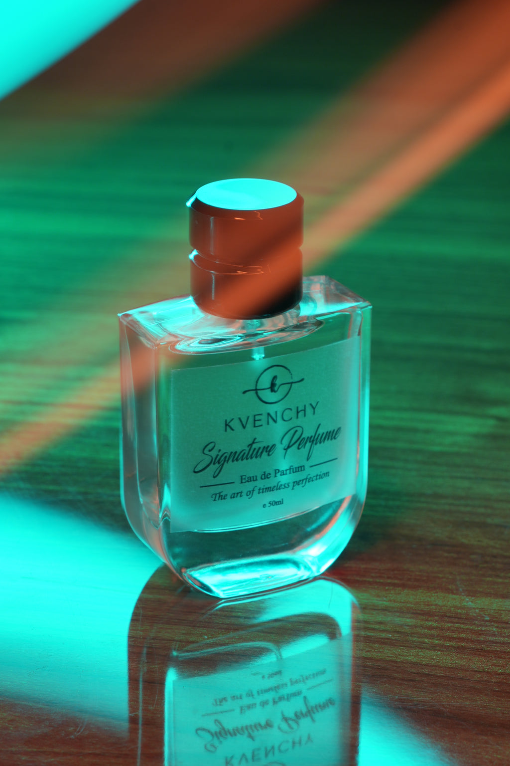 Signature Perfume – Eau de Parfum Size: Available in 50ml